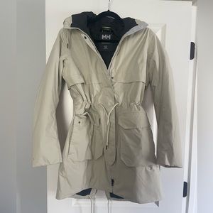Helly Hansen - hooded, adjustable waist hiking jacket - nwot Sz s